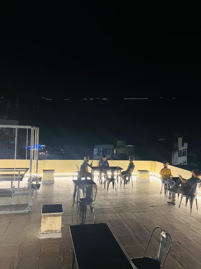 Skyard Premium, Tapovan Rishīkesh Buitenkant foto